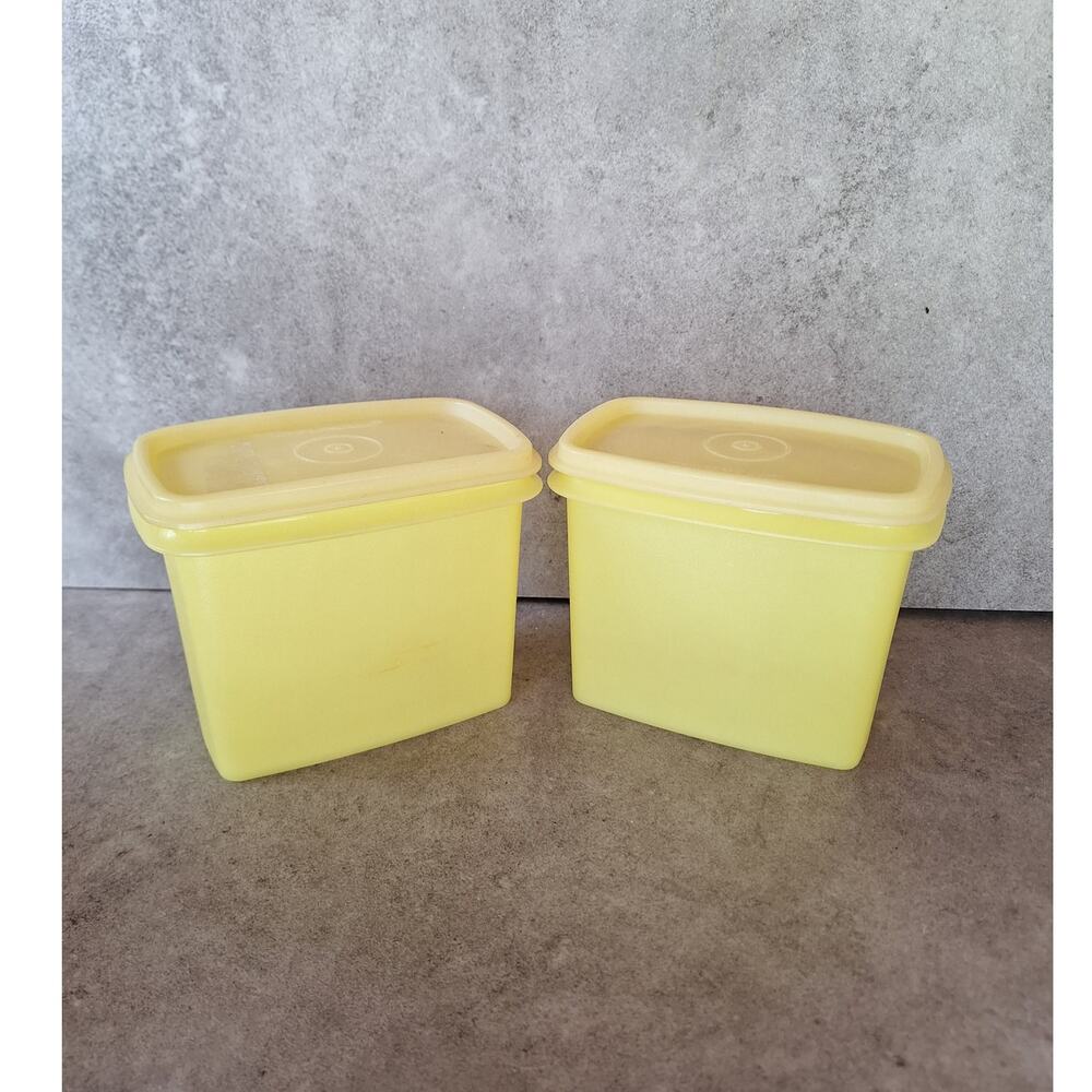 Tupperware vintage 70s Shelf saver small container set of 2 w lids butter yellow